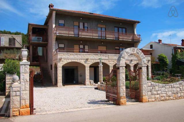 Studio Rade Stari Grad  Esterno foto